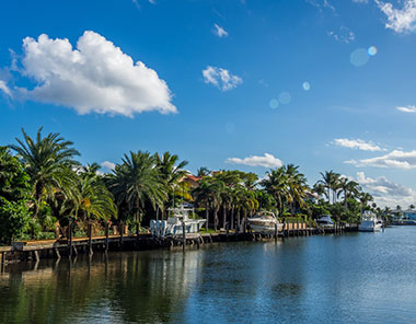 Watefront homes in Florida