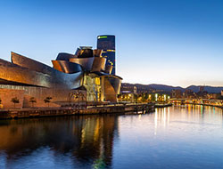 Guggenheim Museum in Bilbso evening